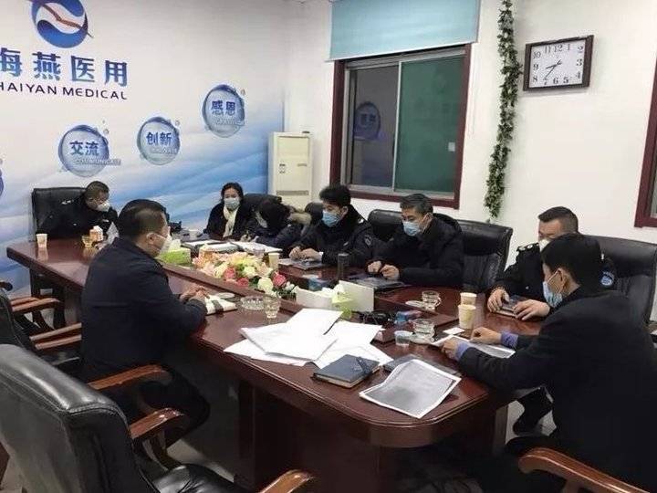 新泰连夜为医用酒精生产企业办理卫生许可手续,全程代办不见面